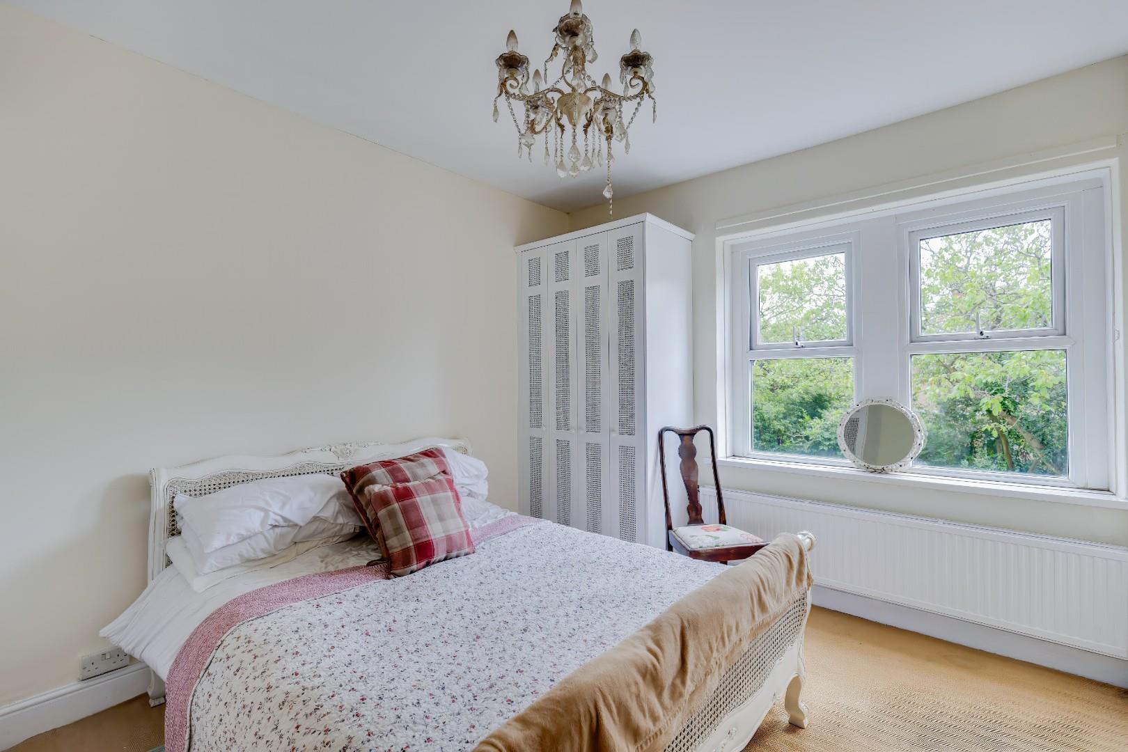 Downside House, Cattery & Equestrian Facilities, Sully Road, Penarth, CF64 2TR